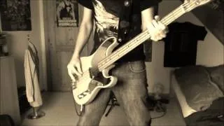 Iron Maiden - The Loneliness of the Long Distance Runner (Bass Cover)