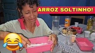 DONA FRANCISCA SE ENCANTA COM PANELA ELÉTRICA E CLÁUDIA PREPARA ARROZ🤣😱