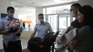 Сотрудники Госавтоинспекции сопроводили автомобиль с беременной женщиной в перинатальный центр