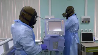 Две тысячи военных врачей лечат заболевших коронавирусом в Казахстане