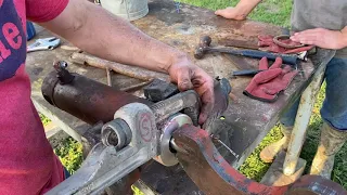 How to rebuild a ditch witch hydraulic cylinder part 1