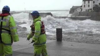 Porthleven Storm 08-02-2014 Eventually a wave comes in