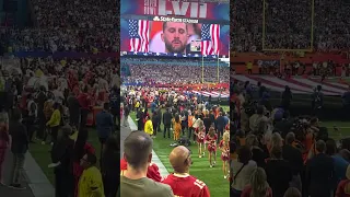 Chris Stapleton gives chills to the coach, players and crowd at super bowl57 National Anthem