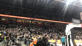 Partizan - Efes atmosfera i navijaci uzivo | Evroliga