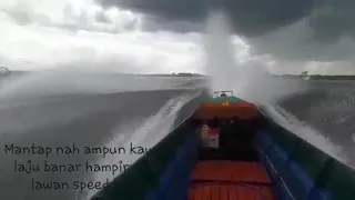 lomba balap perahu mesin mobil desa danau panggang