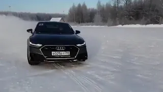 Audi A7 2020 snow play drift