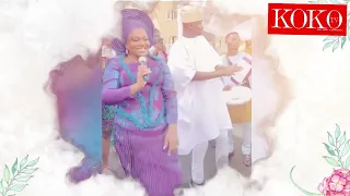 Nigerian Gospel Singers Sunmisola Agbebi and Yinka Okeyele Tie the knot