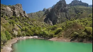 Озеро Ворон – изумрудное украшение крымских гор
