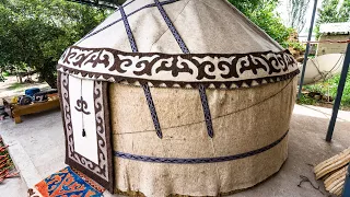 HOW TO BUILD A YURT - Kyzyl-Tuu, KYRGYZSTAN