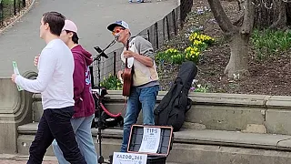 😱 What a Voice! (Free Fallin’ by Tom Petty - NYC Central Park)