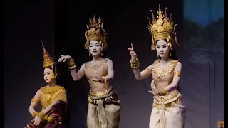 Apsara Dance (100 years ago dance form) - របាំអប្សរា (ទំរង់១០០ឆ្នាំ) ឈុតក្នុងរឿង ព្រះនាង វឌ្ឍនាទេវី