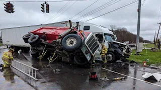 Driver seriously injured in crash involving dump truck and tractor-trailer in Niagara County