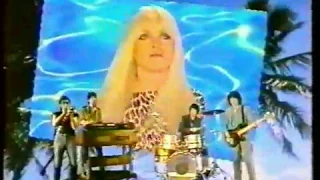 Blondie,  "Island Of Lost Souls" (alternative video)