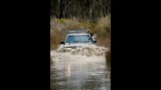 Toyota Surf ( Toyota 4 Runner ) 2005 River Crossing Amazing !!!!!!!!!!