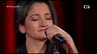 "La Santa" Natalia Santander - "Eclipse Total del Amor" | @TheVoiceChile | Audición a Ciegas