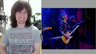 British guitarist analyses a 16 year old Jonny Lang live in 1997!