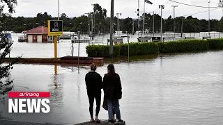 Sydney hit by torrential rain as flood warnings stretch across Australia's east coast