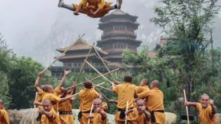 Shaolin Temple monks practice in Dog Days| CCTV English