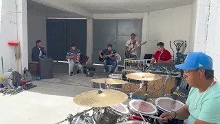 Grupo Nativo Interpretando LO TIENES TODO De Nuestro Amigo Julión Álvarez