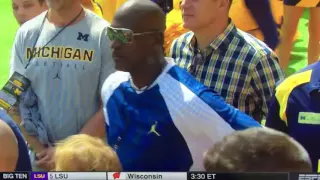 Michigan Football commentator doesn't know who Michael Jordan is?!