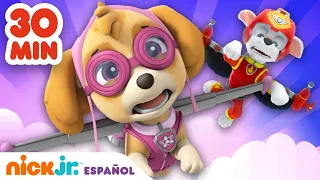 PAW Patrol | ¡30 minutos de los rescates aéreos más emocionantes de Skye! | Nick Jr. Español