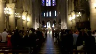 Entry processional at Cathedral of Notre Dame.MOV