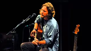 Eddie Vedder - Hurt (live, 2008) HQ