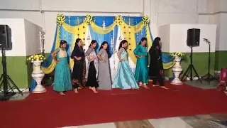 Mattuda ponnu/Lamborghini/Coca cola/Le gayi/Jimmiki kammal dance