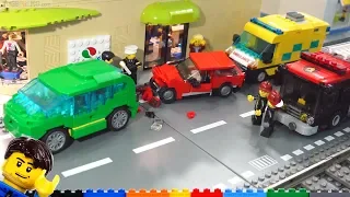 LEGO car crash scene in my city + MOC time lapses!