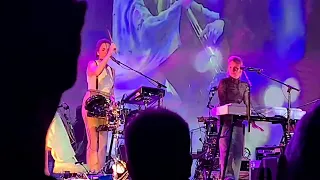 Agnes Obel - Familiar - live