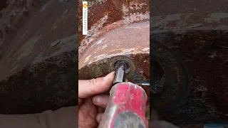 Broken bolt removal tool