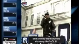Jay Z - Empire State Of Mind (Live Performance @ The New York Yankees World Series Parade)