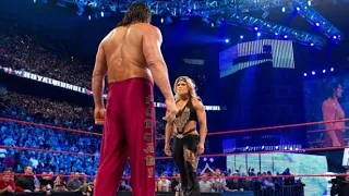 The Great Khali kissed, then ousted by Beth Phoenix: Royal Rumble 2010