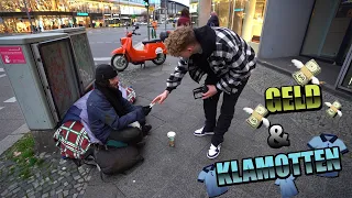 GELD und KLEIDUNG an OBDACHLOSE am Kottbusser Tor verteilen! 😱💸| Gefährlichste Orte | TomSprm