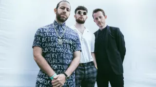 Chase & Status ft Tom Grennan - All goes wrong