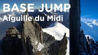 Aiguille du Midi Base Jump Wingsuit Valery Rozov Chamonix Mont-Blanc massif montagne