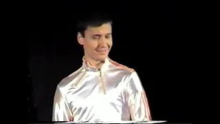 Vitas – In the Land of Magnolias (Moscow, Russia – 2004.12.08) [Amateur recording]