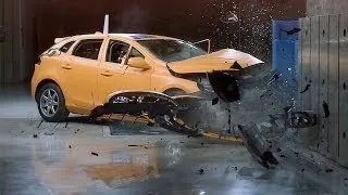 CRASH TEST ► 2014 Volvo V40