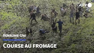 Au Royaume-Uni, une course "à l'assaut" d'un fromage | AFP