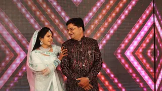 Mom & Dad perform a couple's dance on Bollywood songs | Parent's Sangeet performance