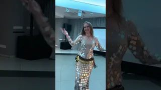 Salametha Om Hasan Belly dance video / سلامتها ام حسن - احمد عدوية