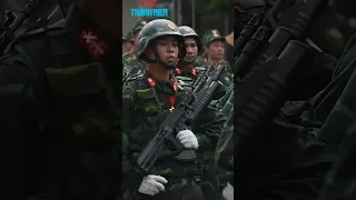 Người dân hát vang, mang trà bánh mời các chiến sĩ tập diễu binh ở Điện Biên Phủ #shorts