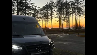 Спринтер вэн работа. Локальный груз. Mercedes Sprinter. Hа закате. Что ещё нужно для счастья?