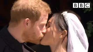 First kiss, epic carriage ride! | Prince Harry and Meghan Markle - The Royal Wedding - BBC