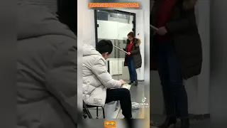Funny Chinese students pranked Teacher
