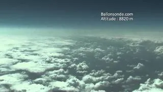 Passage d'un avion à 8820 mètres