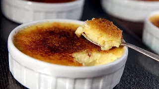 Crème brûlée : Techniques de base en cuisine