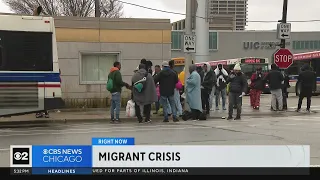 350 more migrants headed to Chicago after Texas sends plane to Rockford