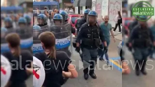 Torino, cariche della polizia contro studenti