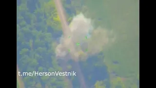 #эксклюзив. На видео, уничтожение хваленого РСЗО «Himars», замаскированного в Николаевской области.